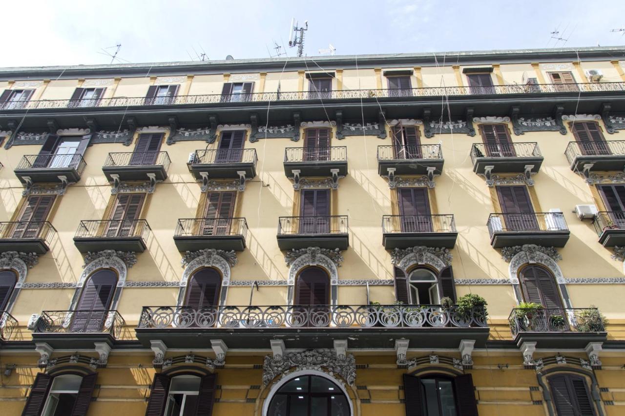 B&B La Rosa Dei Venti 那不勒斯 外观 照片