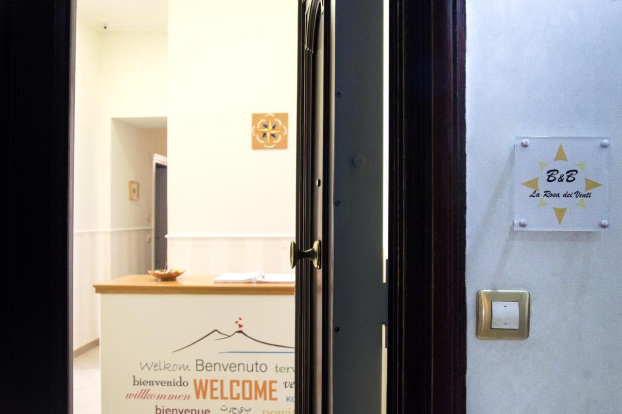 B&B La Rosa Dei Venti 那不勒斯 外观 照片